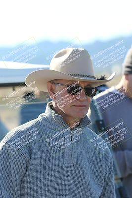 media/Jan-15-2026-Racers Edge (Thu) [[dfebeb70ab]]/1-Around the Pits-Track Walk/